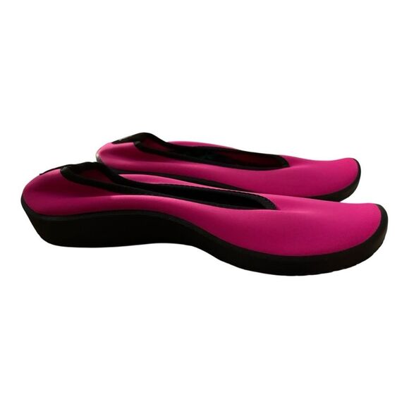 LOLITA BY ARCOPEDICO BALLET FLAT, FUSCHIA, SZ 38, 39 - Picture 2 of 6